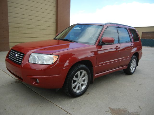 2008 Subaru Forester 2500hd 4x4 W/ Plow System