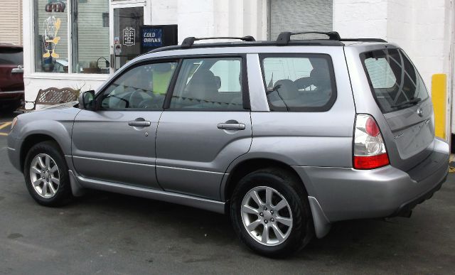 2008 Subaru Forester 2500hd 4x4 W/ Plow System
