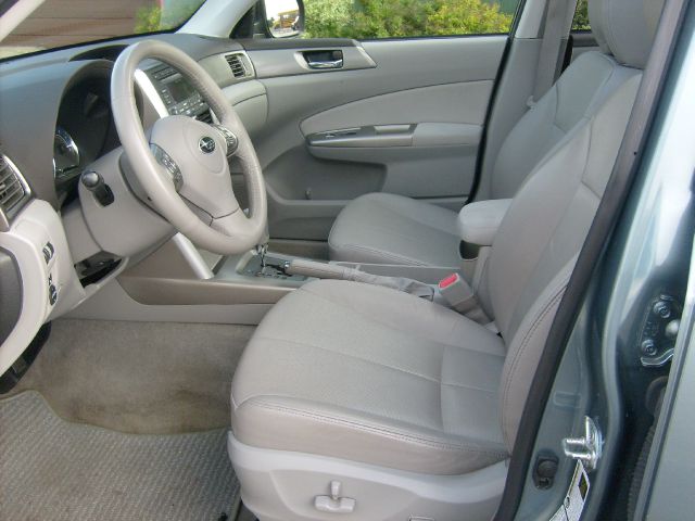 2010 Subaru Forester 2dr 2.5L PZEV