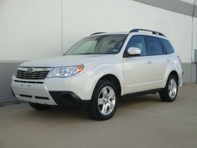 2010 Subaru Forester 2500hd 4x4 W/ Plow System