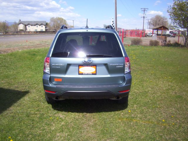 2012 Subaru Forester Ford F250 FX4 Lariat