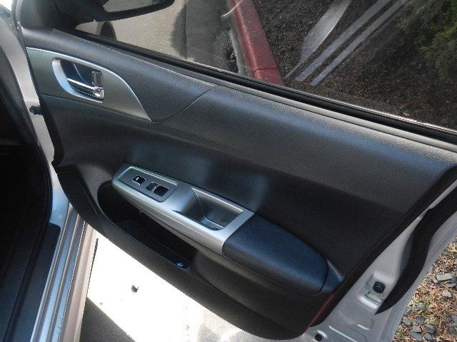 2009 Subaru Impreza Lariat -4x4 - E. Cab