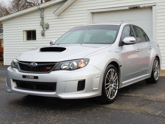2011 Subaru Impreza Awd-2nd Bench-sunroof-newer Tires-6 CD