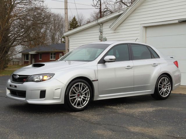 2011 Subaru Impreza Awd-2nd Bench-sunroof-newer Tires-6 CD
