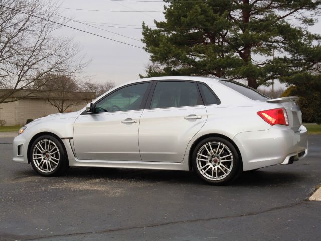 2011 Subaru Impreza Awd-2nd Bench-sunroof-newer Tires-6 CD