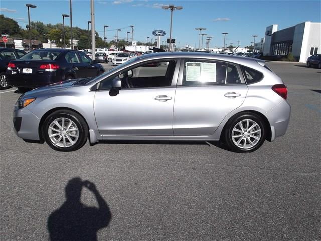 2013 Subaru Impreza Base Ext Cab Dually