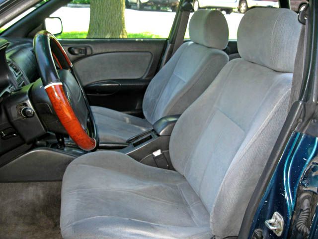 1995 Subaru Legacy Lariat Crew Cab 4WD DRW