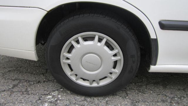 1997 Subaru Legacy Panel LS