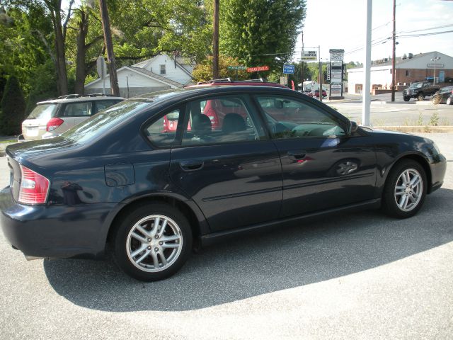 2005 Subaru Legacy LTZ 4X4 (marshalltown)