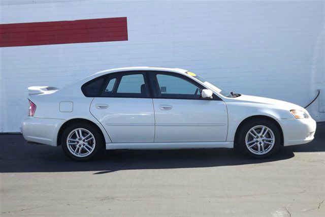 2005 Subaru Legacy LTZ 4X4 (marshalltown)