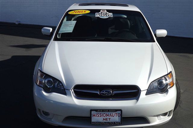 2005 Subaru Legacy LTZ 4X4 (marshalltown)