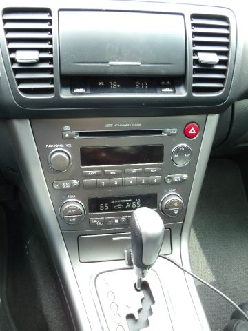 2006 Subaru Legacy LTZ 4X4 (marshalltown)