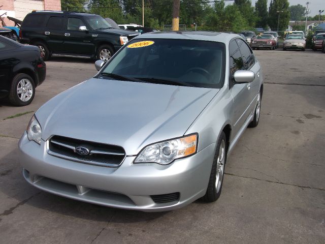 2006 Subaru Legacy LTZ 4X4 (marshalltown)