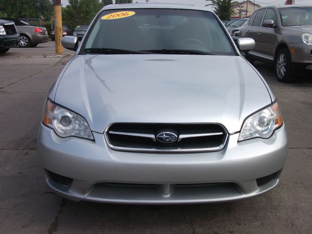 2006 Subaru Legacy LTZ 4X4 (marshalltown)