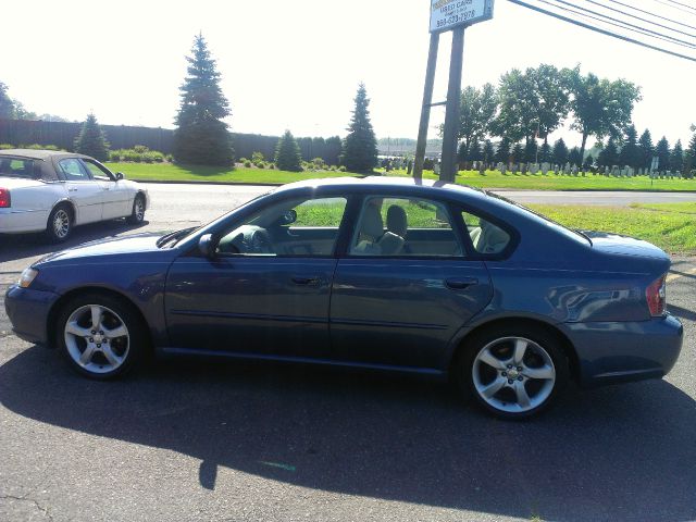 2006 Subaru Legacy LTZ 4X4 (marshalltown)