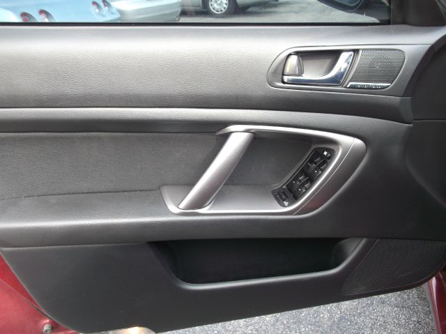 2009 Subaru Legacy Leather ROOF