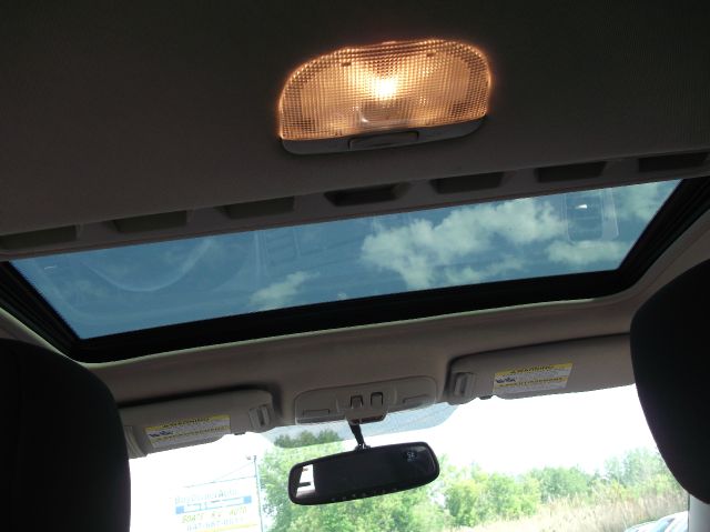 2009 Subaru Legacy Leather ROOF