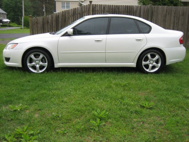 2009 Subaru Legacy Crew Cab Amarillo 4X4