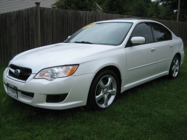 2009 Subaru Legacy Crew Cab Amarillo 4X4