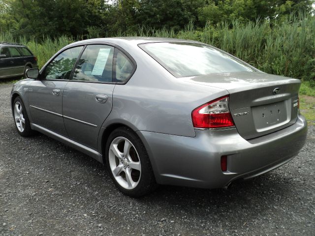 2009 Subaru Legacy LTZ 4X4 (marshalltown)