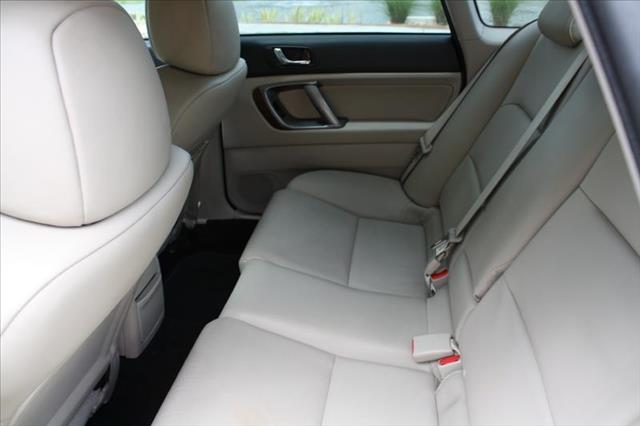 2009 Subaru Legacy Luxury Package AWD
