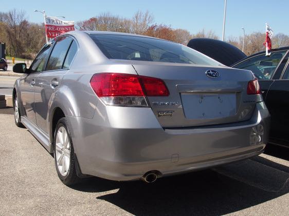 2010 Subaru Legacy 2.3T Sedan 4D