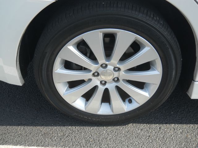 2010 Subaru Legacy LTZ 4X4 (marshalltown)