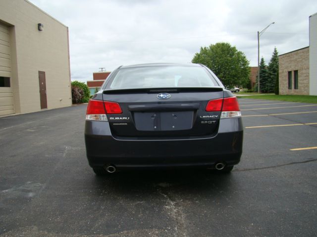 2010 Subaru Legacy LTZ 4X4 (marshalltown)