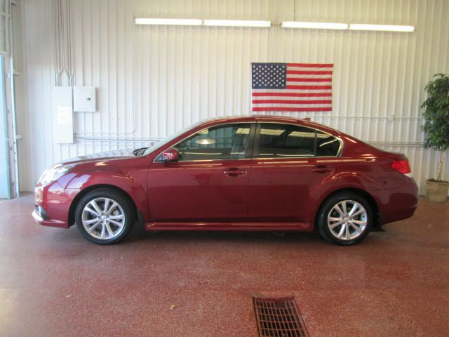 2013 Subaru Legacy LTZ 4X4 (marshalltown)