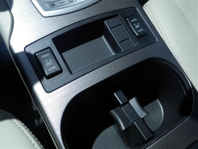 2013 Subaru Legacy LTZ 4X4 (marshalltown)