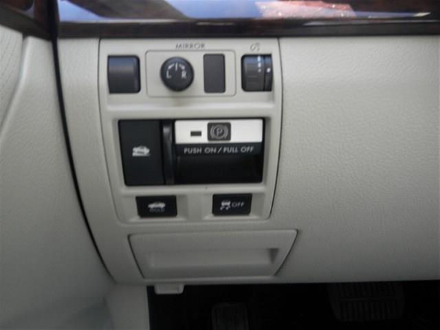 2013 Subaru Legacy LTZ 4X4 (marshalltown)