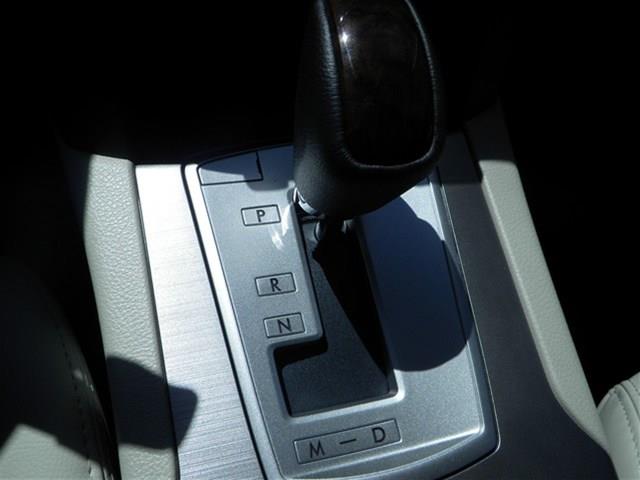 2013 Subaru Legacy LTZ 4X4 (marshalltown)