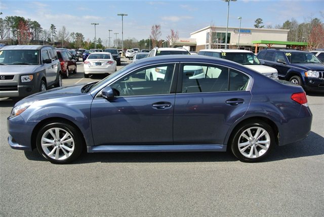 2013 Subaru Legacy Premium