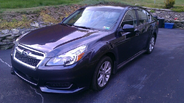 2013 Subaru Legacy 2.3T Sedan 4D