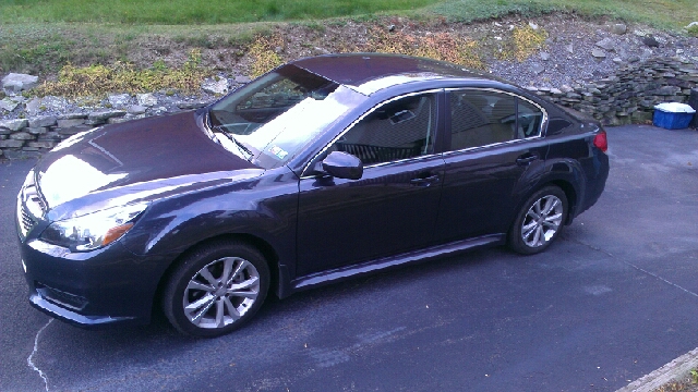 2013 Subaru Legacy 2.3T Sedan 4D