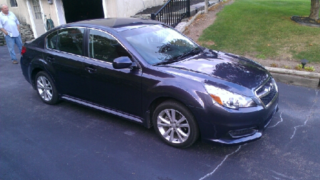 2013 Subaru Legacy 2.3T Sedan 4D