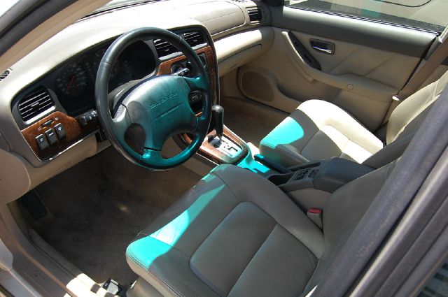 2000 Subaru Outback LS 4WD