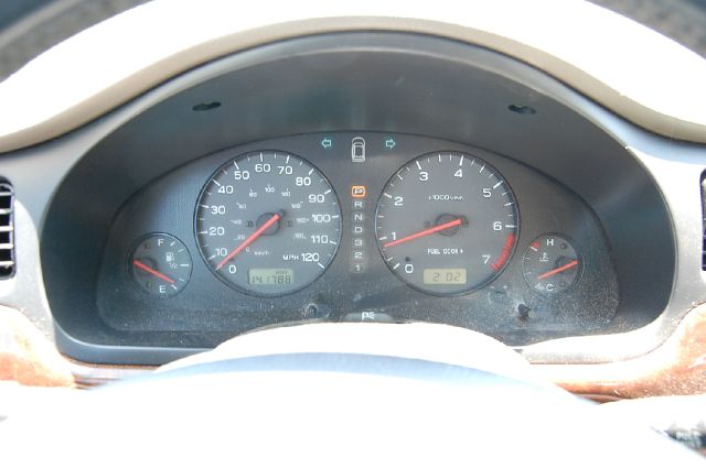 2000 Subaru Outback LS 4WD