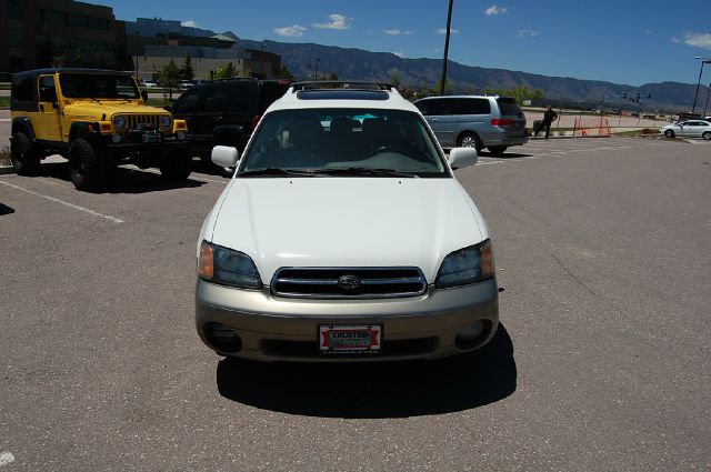 2000 Subaru Outback LS 4WD