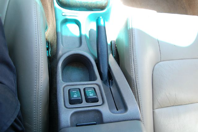 2000 Subaru Outback LS 4WD