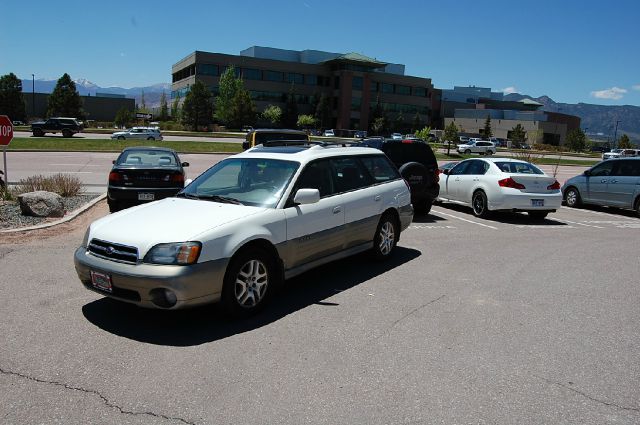 2000 Subaru Outback LS 4WD