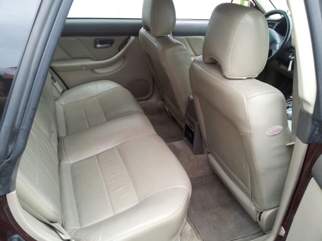 2000 Subaru Outback Unknown