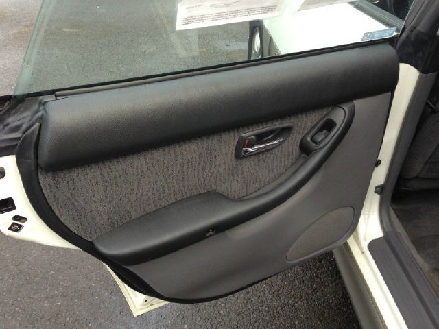 2000 Subaru Outback Ext Cab 125.9 WB 2WD Work Tru