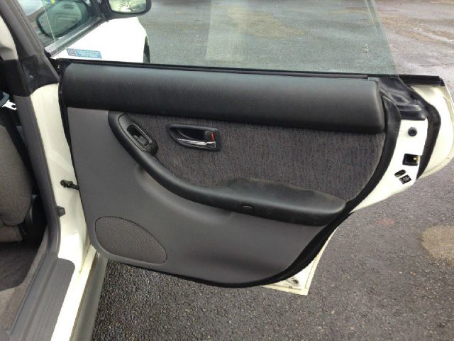 2000 Subaru Outback Ext Cab 125.9 WB 2WD Work Tru