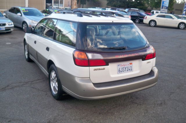 2001 Subaru Outback 143.5 LTZ