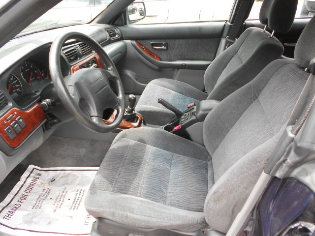 2001 Subaru Outback 143.5 LTZ