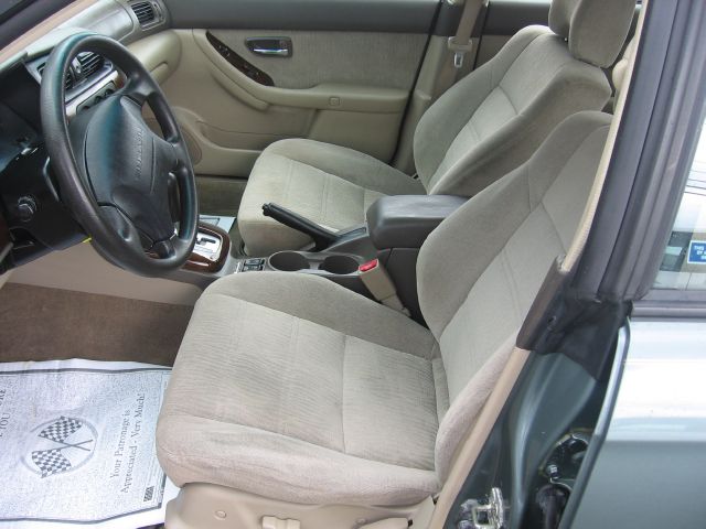 2002 Subaru Outback 143.5 LTZ