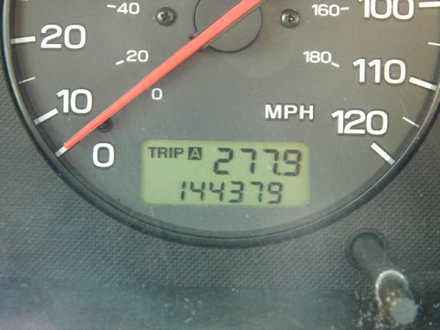 2002 Subaru Outback 143.5 LTZ