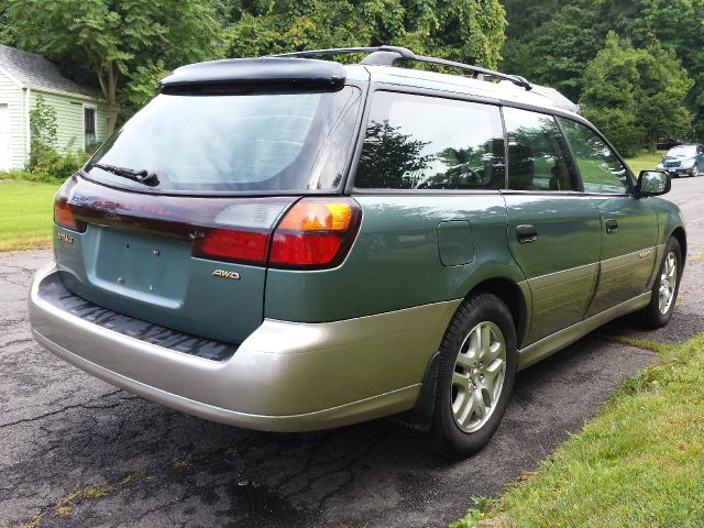 2002 Subaru Outback 143.5 LTZ
