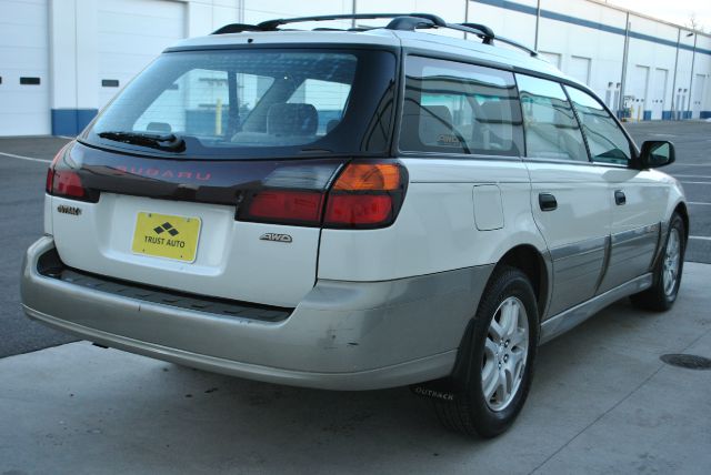 2002 Subaru Outback 143.5 LTZ